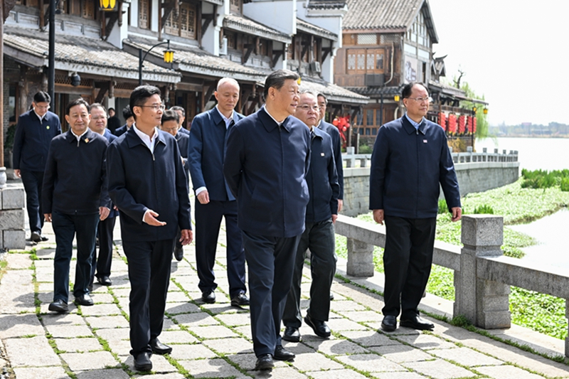 2024年3月19日，習(xí)近平總書記在湖南常德河街考察。