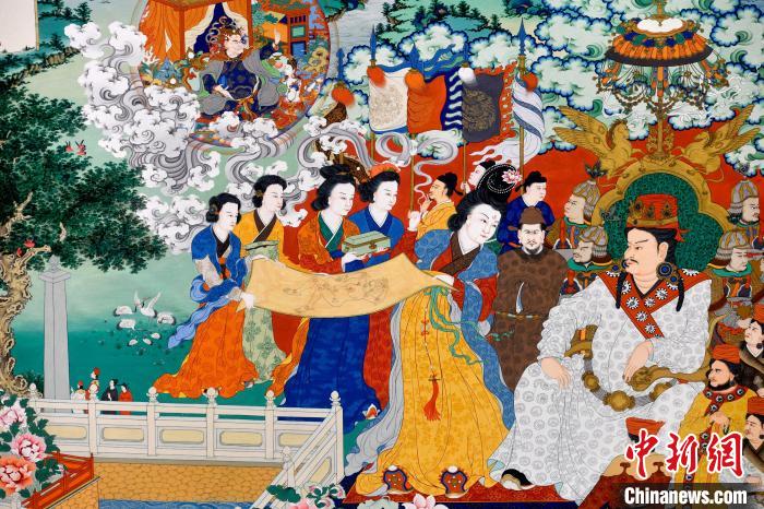 圖為5月16日，展覽中的新創(chuàng)唐卡作品(局部)?！±盍?攝